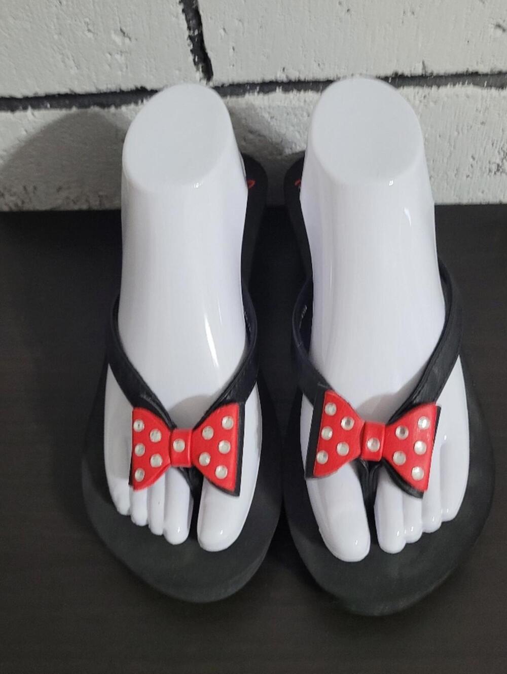BUNDLE SALE!  MINNIE MOUSE Red Bow 2 inch Platform Sandals Size 9